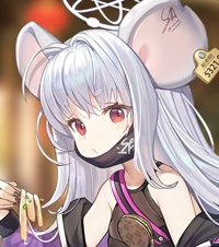 サヤ（私服）